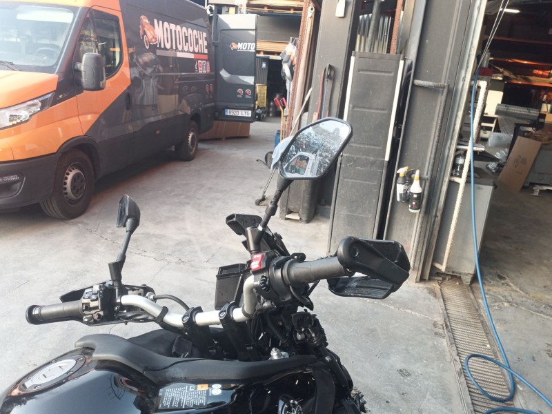 Recambio de retrovisor derecho para yamaha tracer tracer 9 (rn70) referencia OEM IAM   