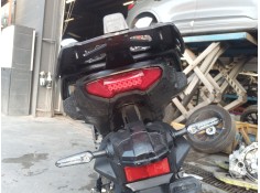 Recambio de piloto trasero central para yamaha tracer tracer 9 (rn70) referencia OEM IAM   