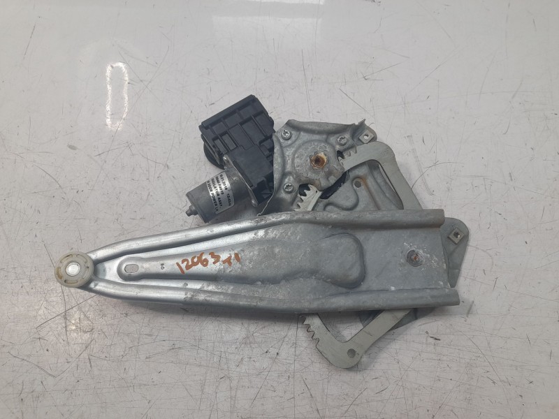Recambio de elevalunas trasero izquierdo para toyota c-hr hybrid active referencia OEM IAM 69840F4010  