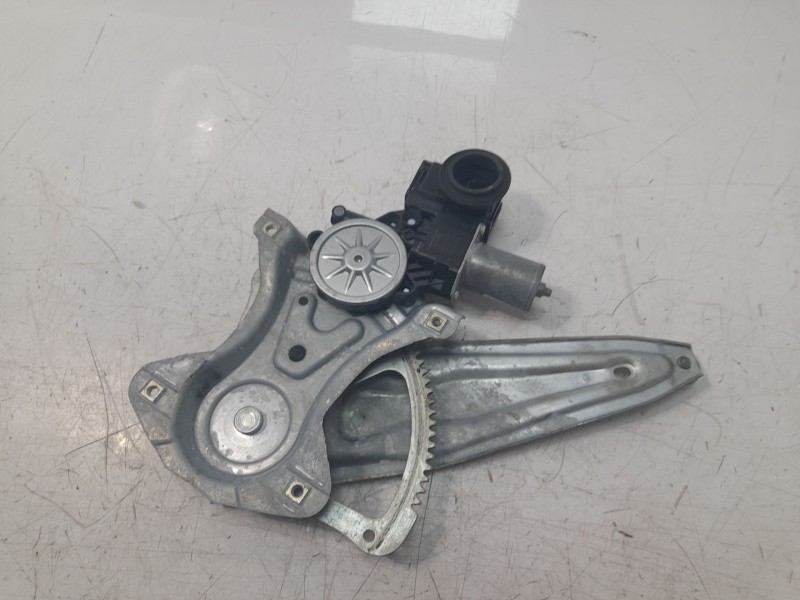 Recambio de elevalunas trasero izquierdo para toyota c-hr hybrid active referencia OEM IAM 69840F4010  