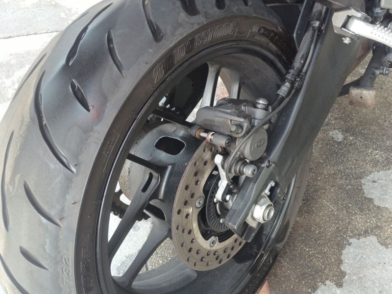 Recambio de pinza de freno trasera derecha para yamaha tracer tracer 9 (rn70) referencia OEM IAM   