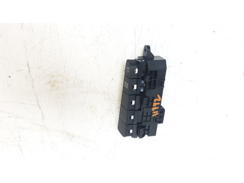 Recambio de interruptor para hyundai tucson (nx) maxx silver 2wd referencia OEM IAM 93310N70804X  