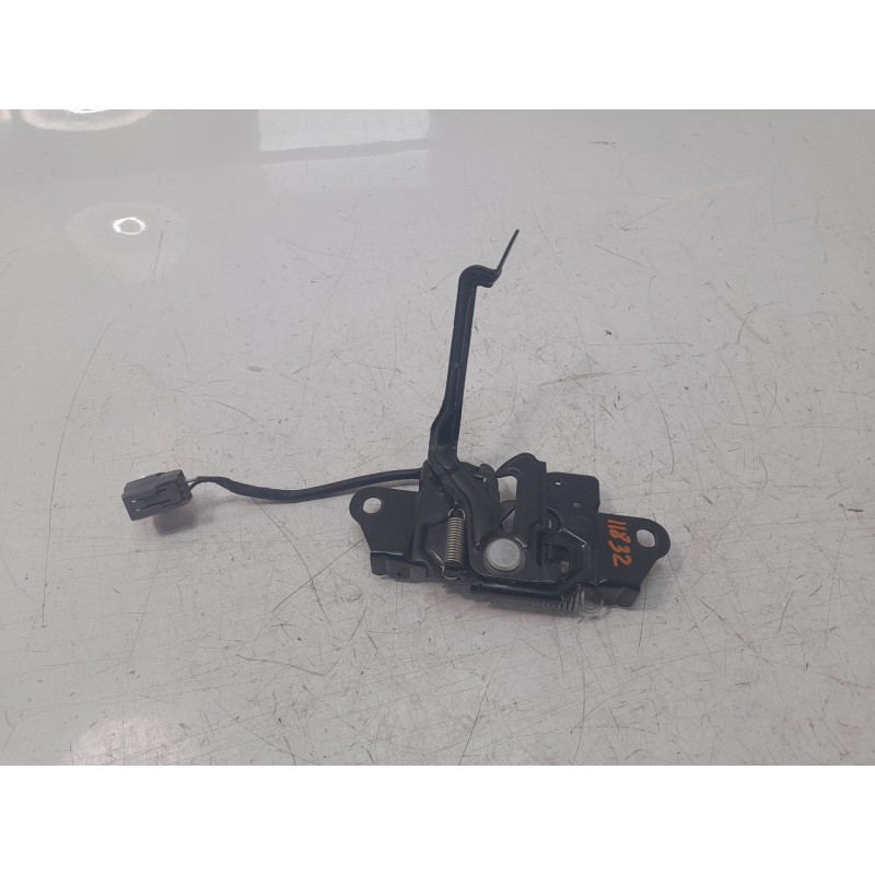 Recambio de cerradura capo para mazda cx-5 advantage 2wd referencia OEM IAM KD3F56620A  