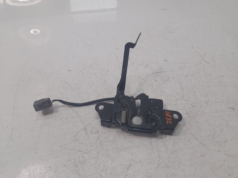 Recambio de cerradura capo para mazda cx-5 advantage 2wd referencia OEM IAM KD3F56620A  