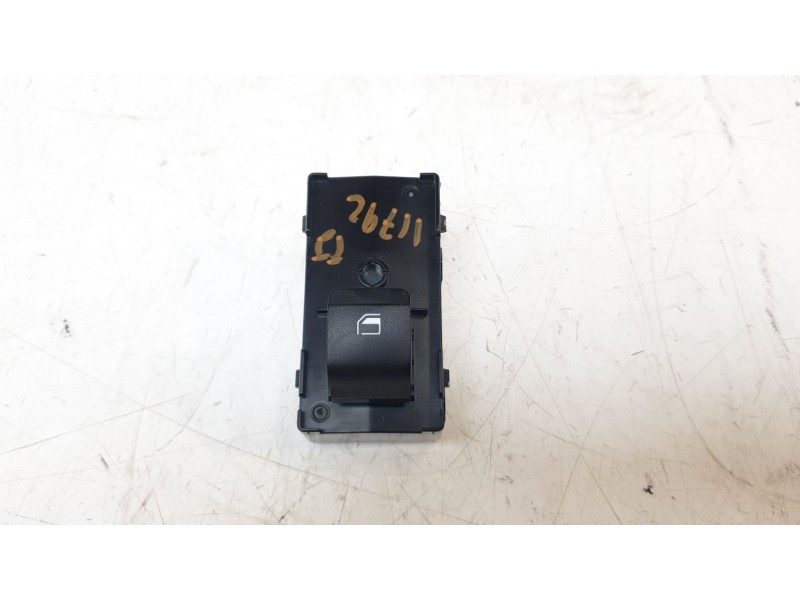 Recambio de mando elevalunas trasero izquierdo para hyundai tucson (nx) maxx silver 2wd referencia OEM IAM 93581AB0004X  