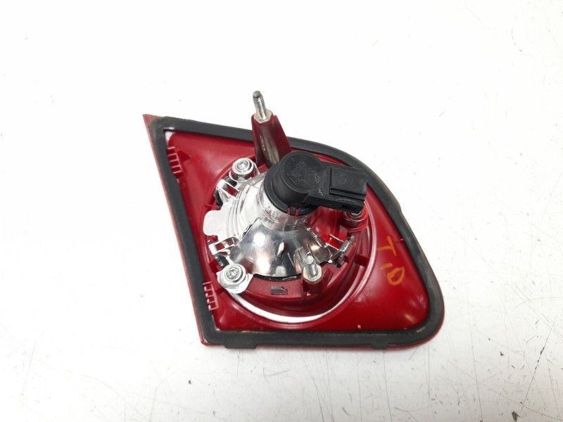 Recambio de piloto trasero derecho interior para volkswagen passat b6 (3c2) 2.0 tdi 16v referencia OEM IAM 3C5945094C  103F23410