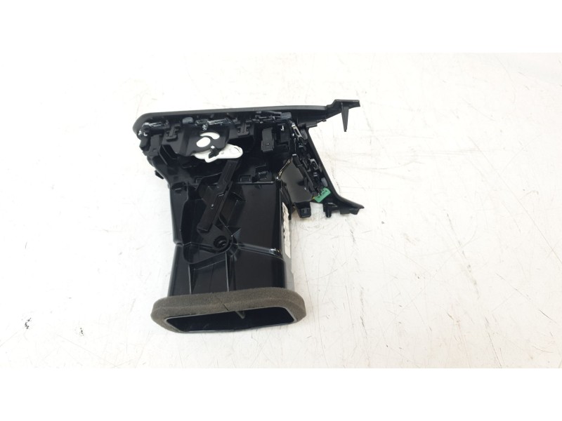 Recambio de aireador izquierdo para volkswagen t-roc advance style referencia OEM IAM 2GA819703  