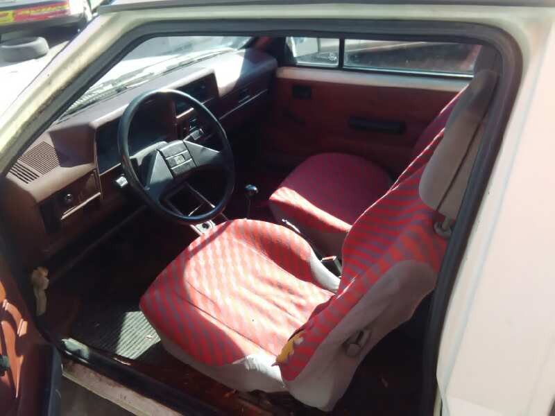 opel corsa a del año 1983