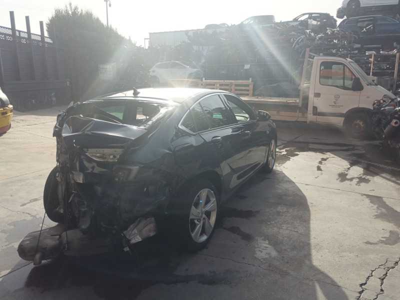 opel insignia b grand sport (z18) del año 2020