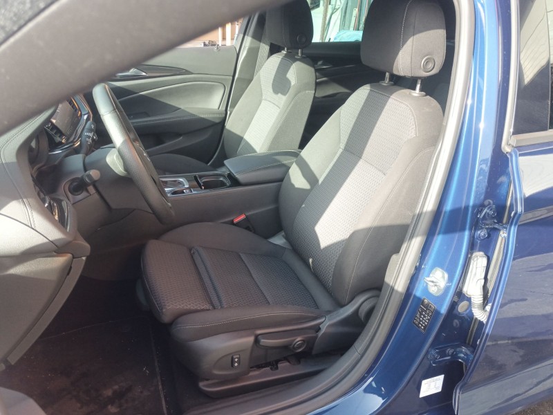 opel insignia b grand sport (z18) del año 2020