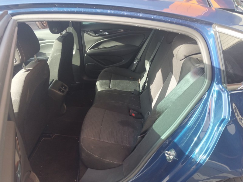 opel insignia b grand sport (z18) del año 2020