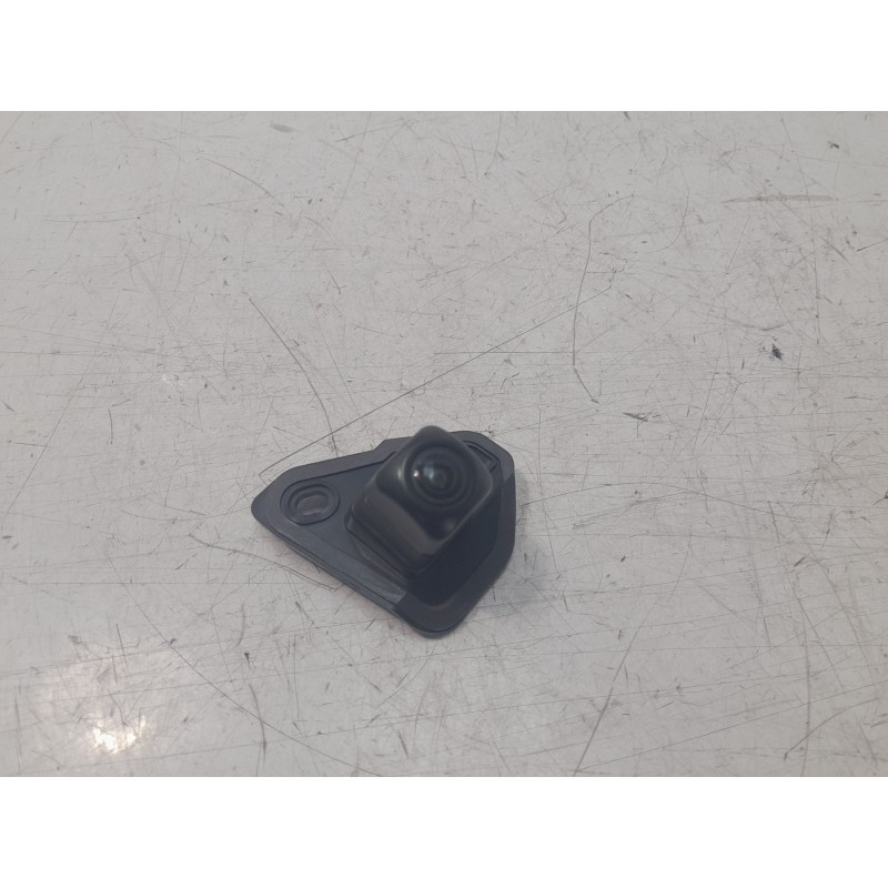 Recambio de camara vision trasera para toyota corolla station wagon (_e21_) 2.0 hybrid (mzeh12) referencia OEM IAM 8679002210  