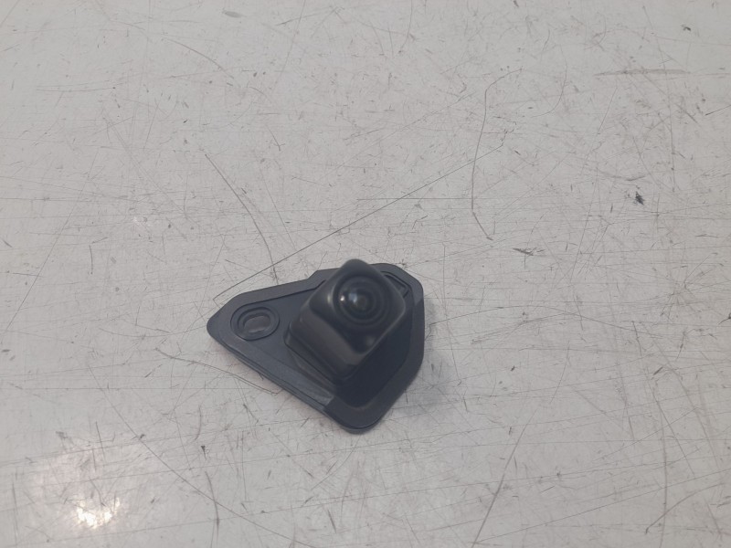 Recambio de camara vision trasera para toyota corolla station wagon (_e21_) 2.0 hybrid (mzeh12) referencia OEM IAM 8679002210  