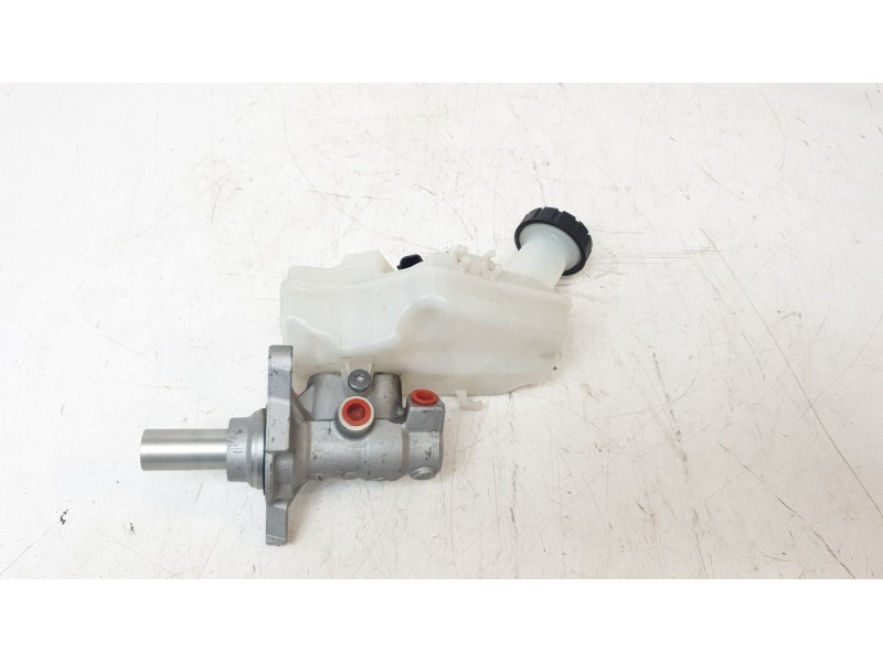 Recambio de bomba freno para renault clio v business edition referencia OEM IAM 460912995R  