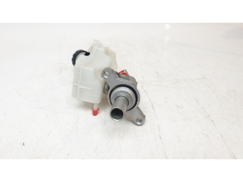 Recambio de bomba freno para renault clio v business edition referencia OEM IAM 460912995R  