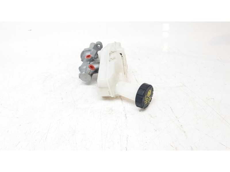 Recambio de bomba freno para renault clio v business edition referencia OEM IAM 460912995R  