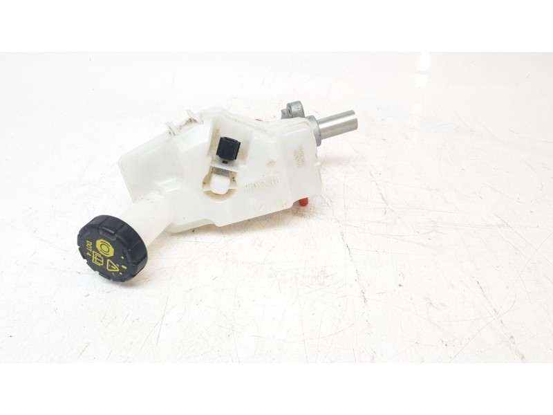 Recambio de bomba freno para renault clio v business edition referencia OEM IAM 460912995R  