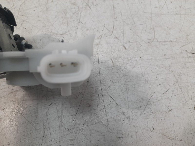 Recambio de cerradura maletero / porton para toyota corolla station wagon (_e21_) 2.0 hybrid (mzeh12) referencia OEM IAM 6935012