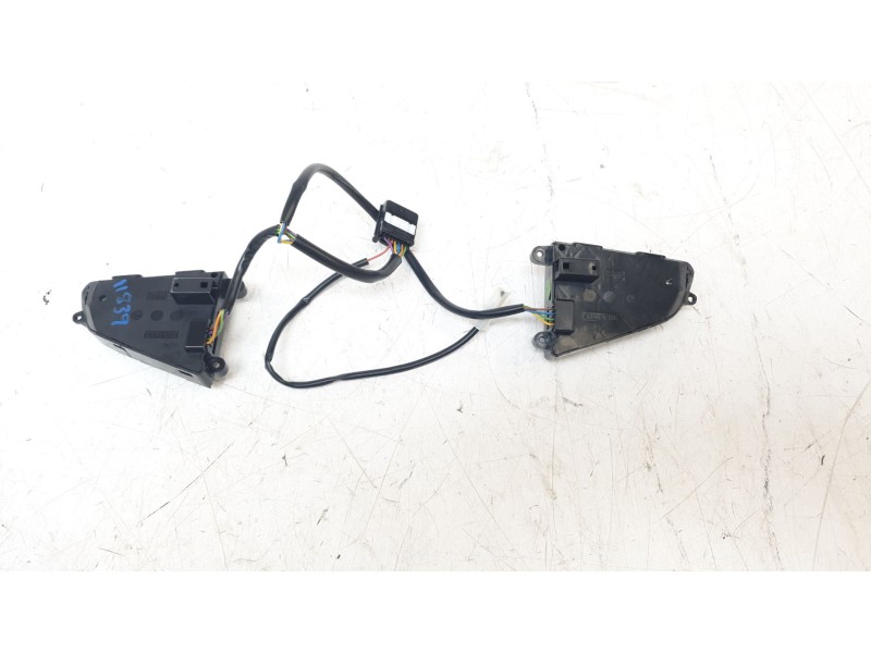 Recambio de mando volante para renault clio v business edition referencia OEM IAM 34268109C  