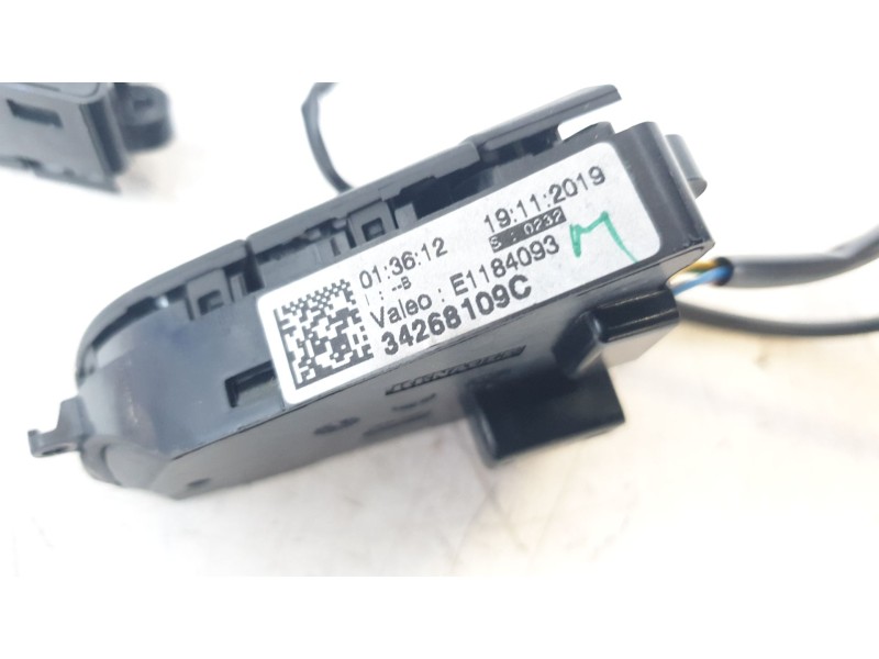 Recambio de mando volante para renault clio v business edition referencia OEM IAM 34268109C  
