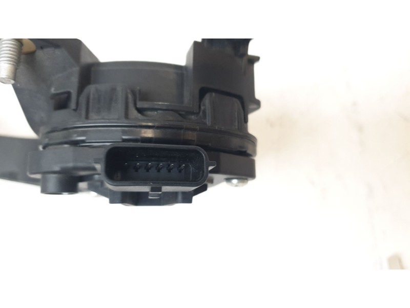 Recambio de potenciometro pedal para renault clio v business edition referencia OEM IAM 180108467R 6PV01290203 