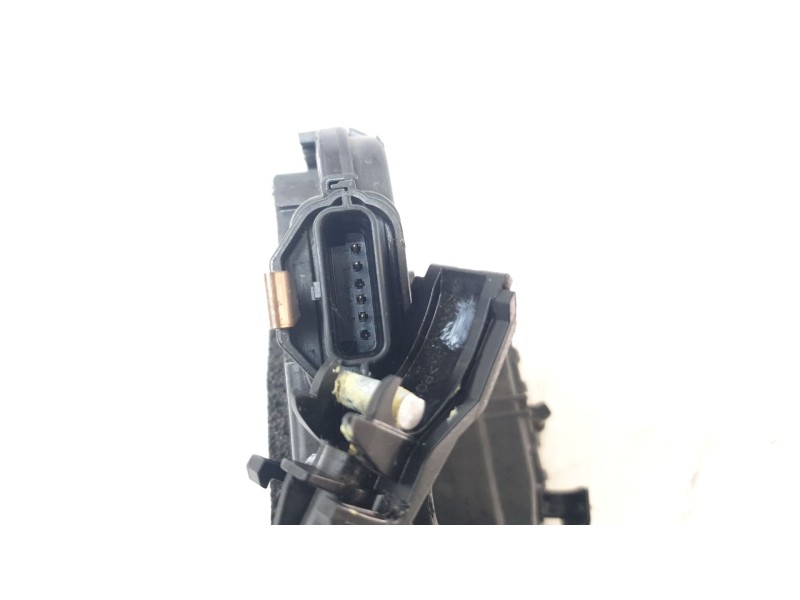 Recambio de cerradura puerta trasera izquierda para renault clio v business edition referencia OEM IAM 825039554R  