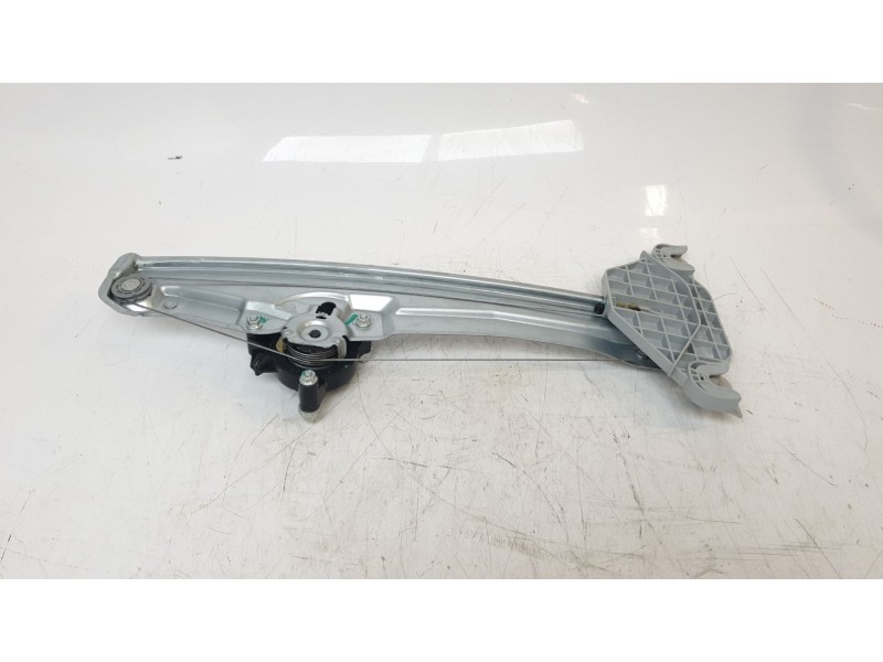 Recambio de elevalunas trasero izquierdo para hyundai tucson (nx) maxx silver 2wd referencia OEM IAM BA030K0020  