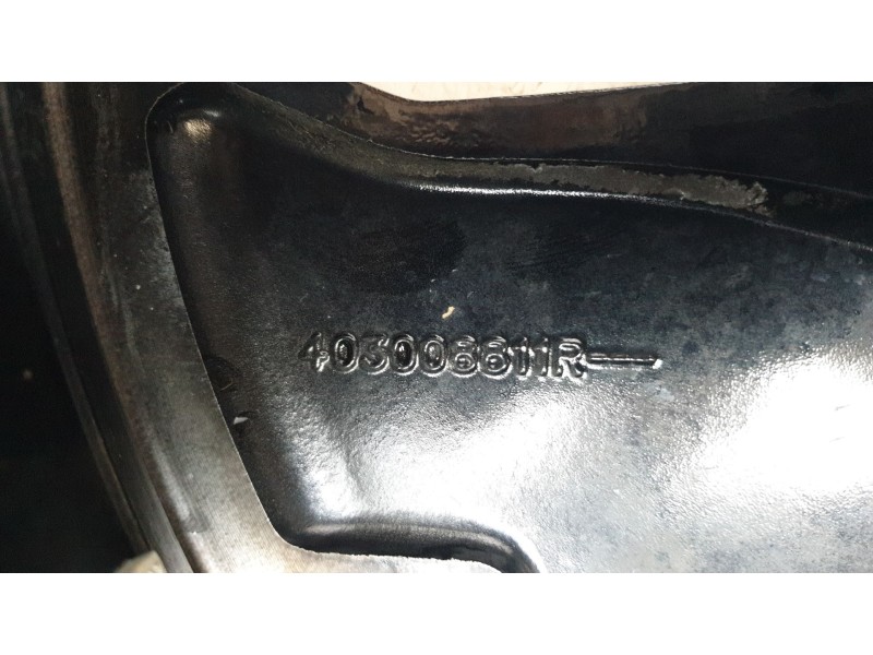 Recambio de llanta para renault austral techno referencia OEM IAM 403008811R  