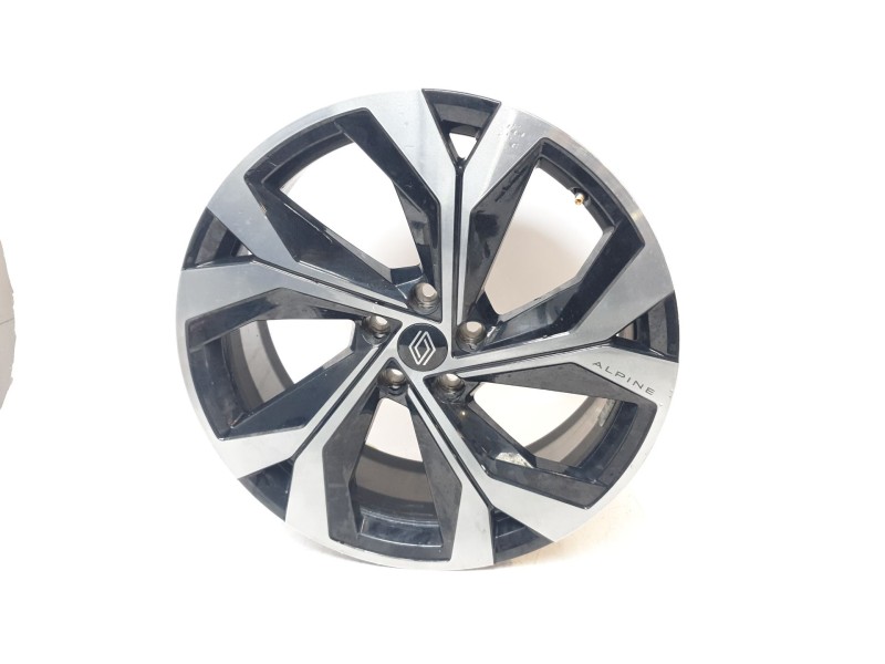 Recambio de llanta para renault austral techno referencia OEM IAM 403008811R  