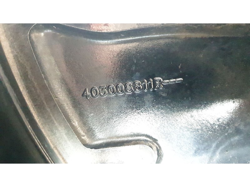 Recambio de llanta para renault austral techno referencia OEM IAM 403008811R  