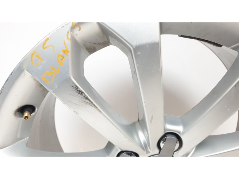 Recambio de llanta para audi q5 (8rb) 2.0 tdi quattro referencia OEM IAM 8R0601025BM  