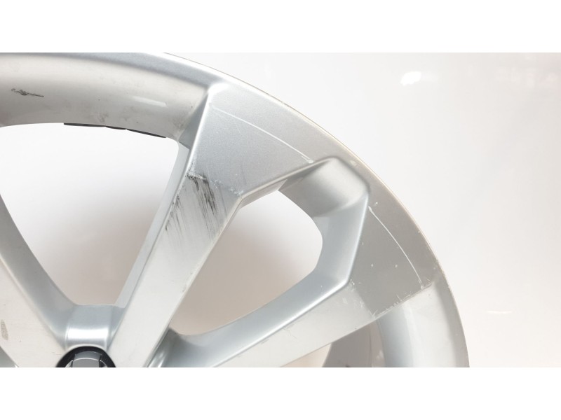 Recambio de llanta para audi q5 (8rb) 2.0 tdi quattro referencia OEM IAM 8R0601025BM  
