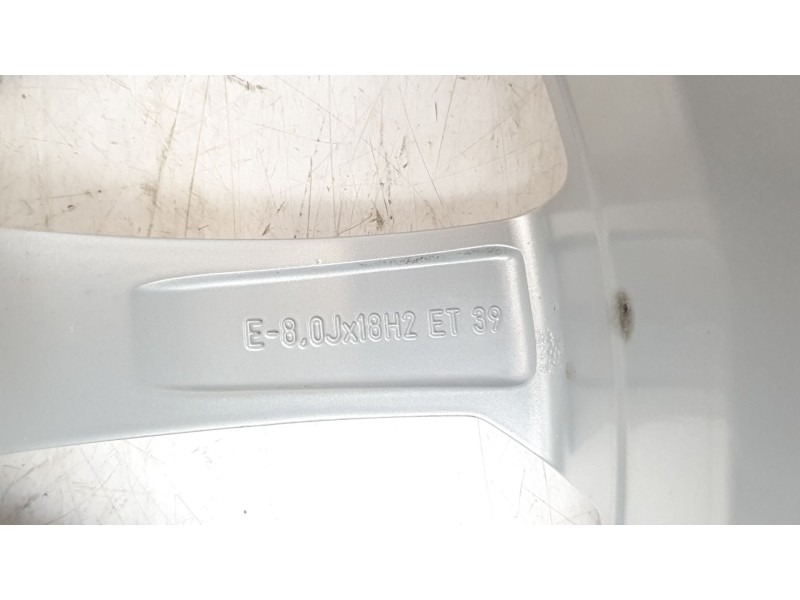 Recambio de llanta para audi q5 (8rb) 2.0 tdi quattro referencia OEM IAM 8R0601025BM  