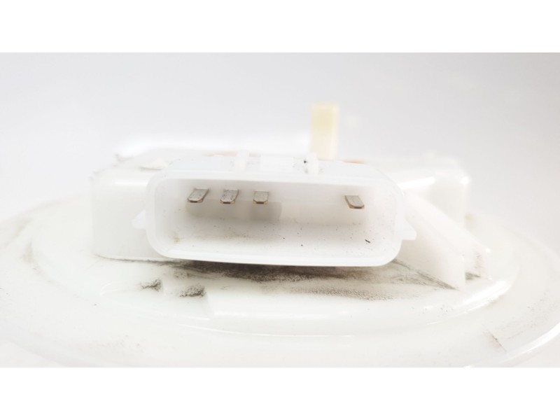 Recambio de bomba combustible para renault clio v business edition referencia OEM IAM 172021210R  