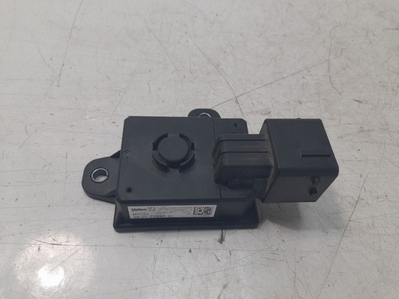 Recambio de modulo electronico para peugeot 3008 allure pack referencia OEM IAM 9807709080  