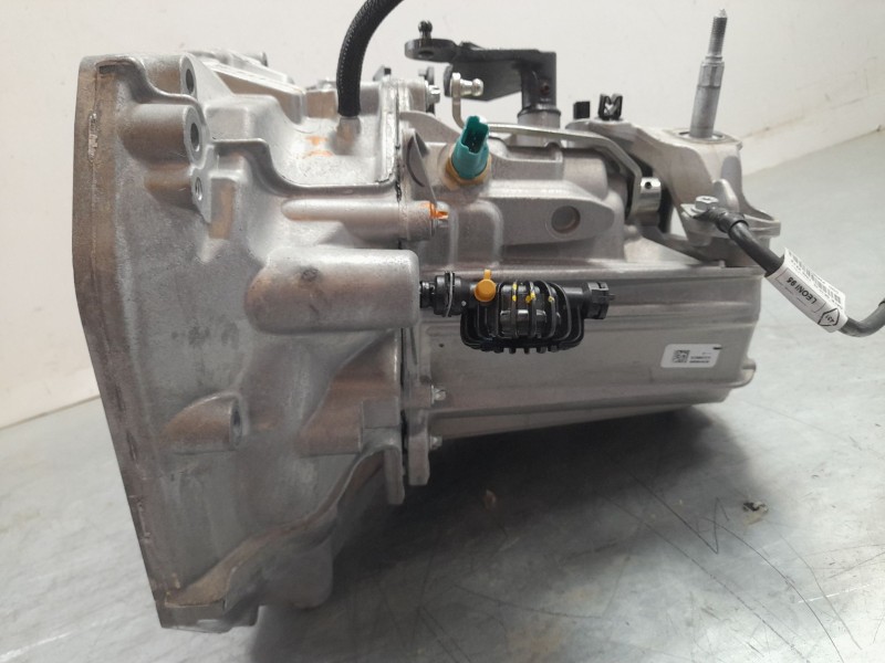 Recambio de caja cambios para dacia sandero iii stepway expression referencia OEM IAM JH3928 320100777R 