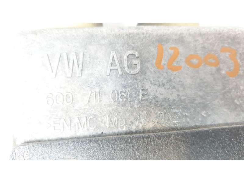 Recambio de palanca cambio para audi a1 (8x) ambition referencia OEM IAM 6Q0711061E  