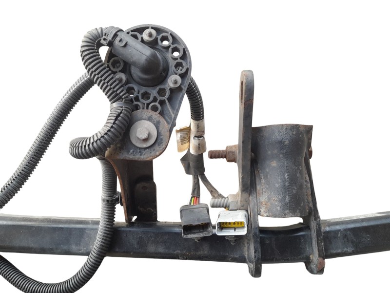 Recambio de enganche remolque para peugeot 3008 allure pack referencia OEM IAM 9810078880 315226 