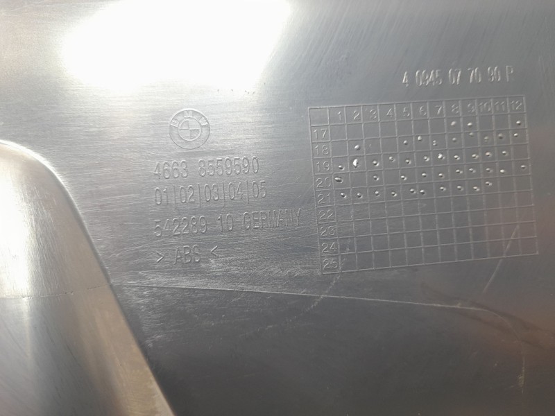 Recambio de moldura para bmw r 1250 r 1250 gs adventure referencia OEM IAM 46638559590  