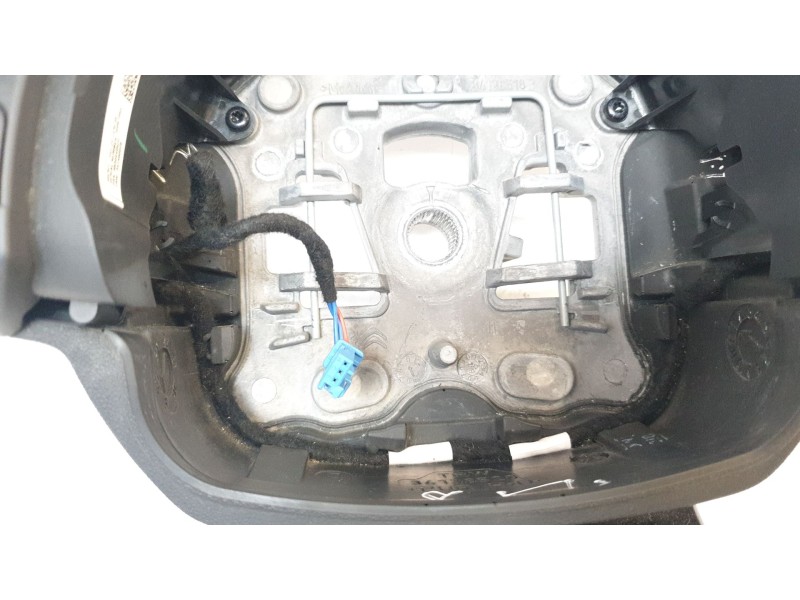 Recambio de volante para citroën c4 cactus origins referencia OEM IAM 98303131ZD  
