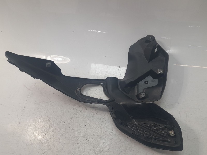 Recambio de moldura para bmw r 1250 r 1250 gs adventure referencia OEM IAM 46638560316  