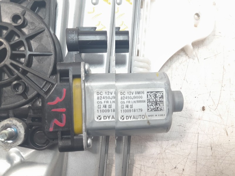 Recambio de elevalunas trasero derecho para hyundai kona pure referencia OEM IAM 83402J9000  
