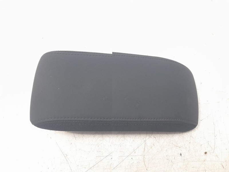 Recambio de apoyabrazos central para citroën c4 cactus origins referencia OEM IAM 16351320ZD  