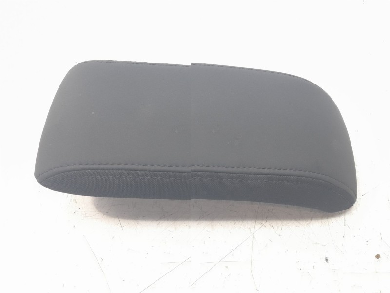 Recambio de apoyabrazos central para citroën c4 cactus origins referencia OEM IAM 16351320ZD  