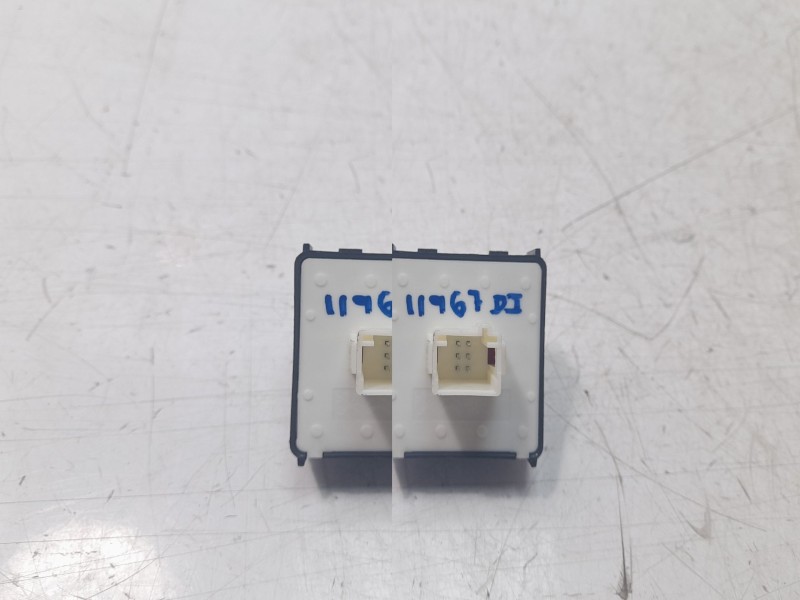 Recambio de mando elevalunas delantero izquierdo para citroën c4 cactus origins referencia OEM IAM 98106397ZD  