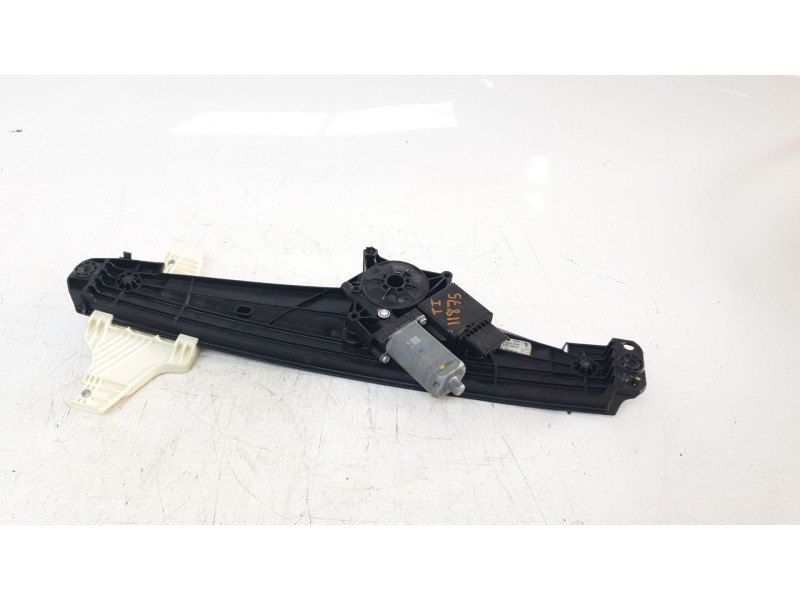 Recambio de elevalunas trasero izquierdo para peugeot 3008 allure pack referencia OEM IAM 9810488580  