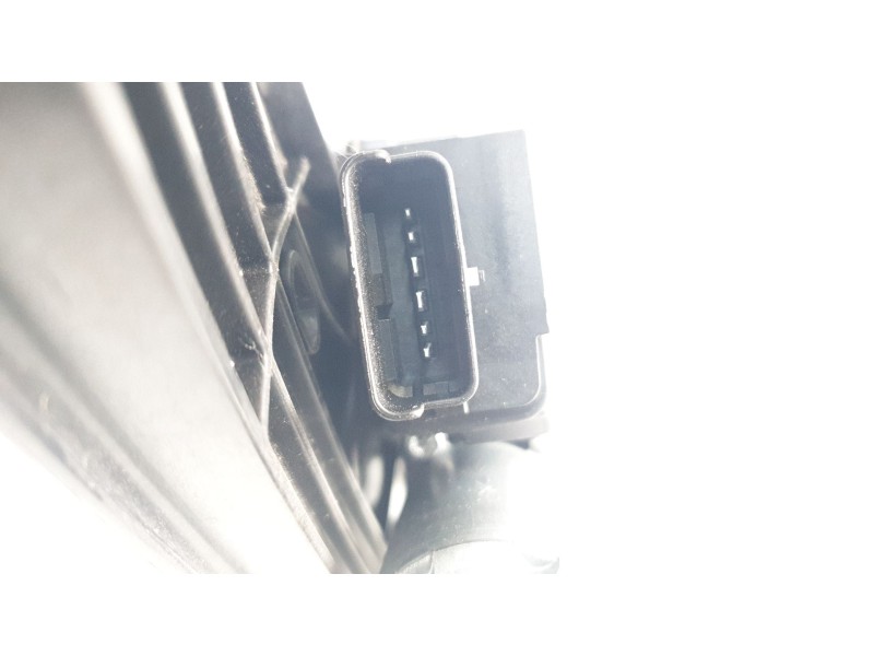 Recambio de elevalunas trasero derecho para peugeot 3008 allure pack referencia OEM IAM 9810488480  