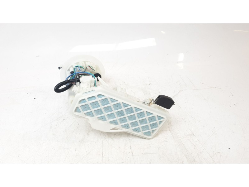 Recambio de bomba combustible para lexus ux (za10) 250h referencia OEM IAM 2321024010  