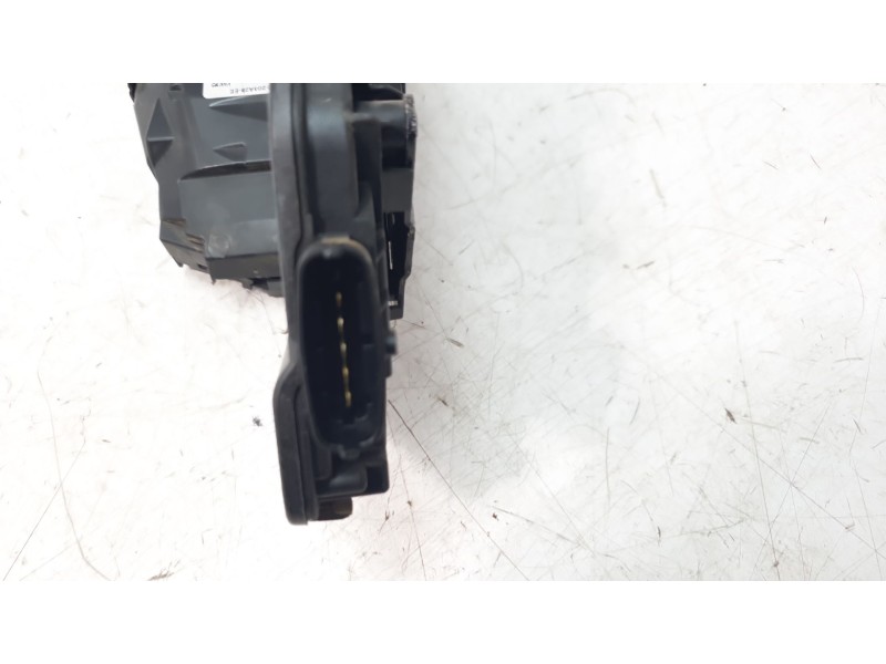 Recambio de cerradura puerta delantera derecha para land rover discovery sport (l550) 2.0 d 4x4 referencia OEM IAM FK72203A28EE 
