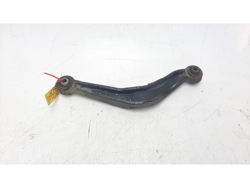 Recambio de brazo suspension superior trasero izquierdo para opel insignia berlina 2.0 16v cdti referencia OEM IAM 13268881  